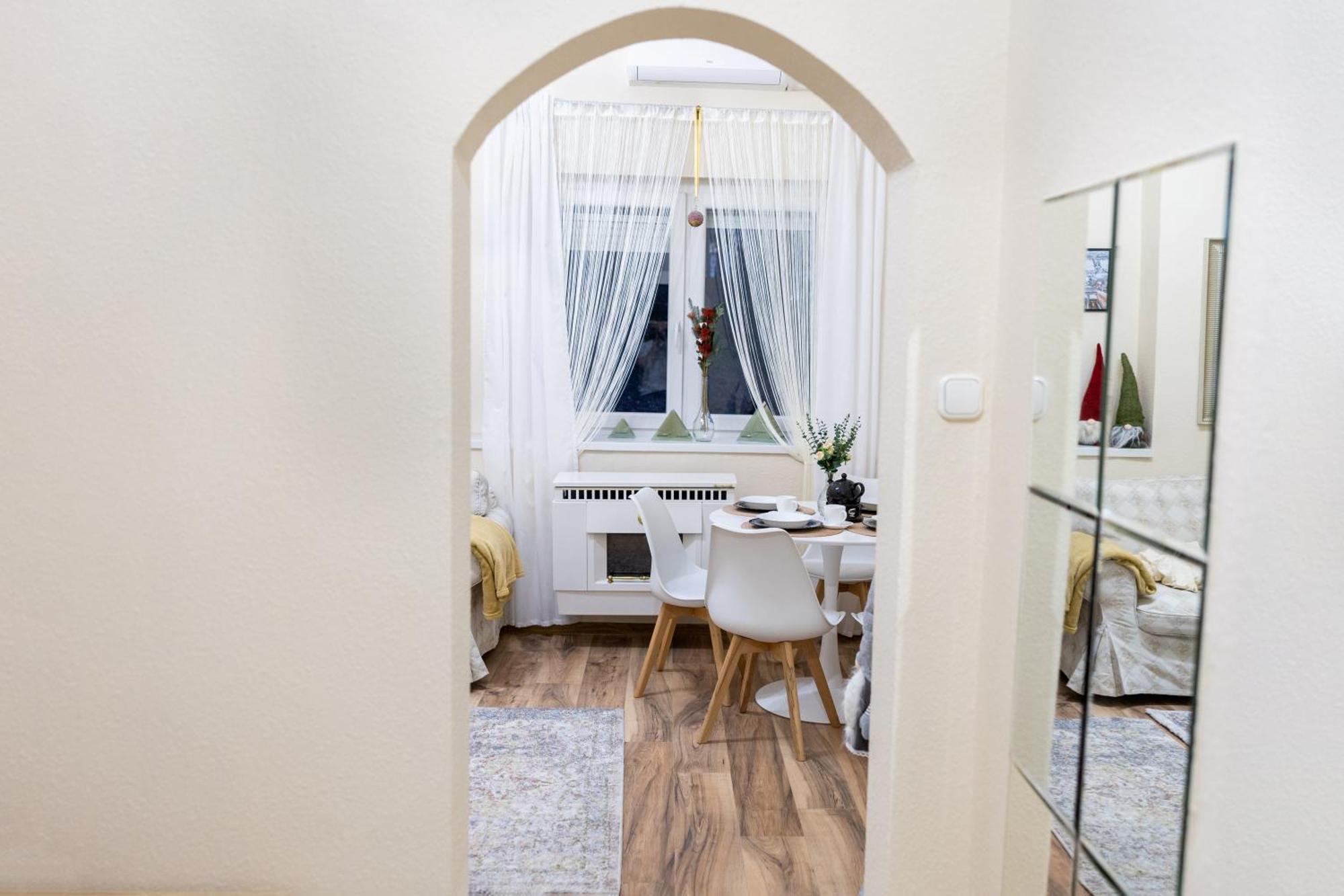 Sunhill Apartment Next To The Buda Castle Budapest Exteriör bild