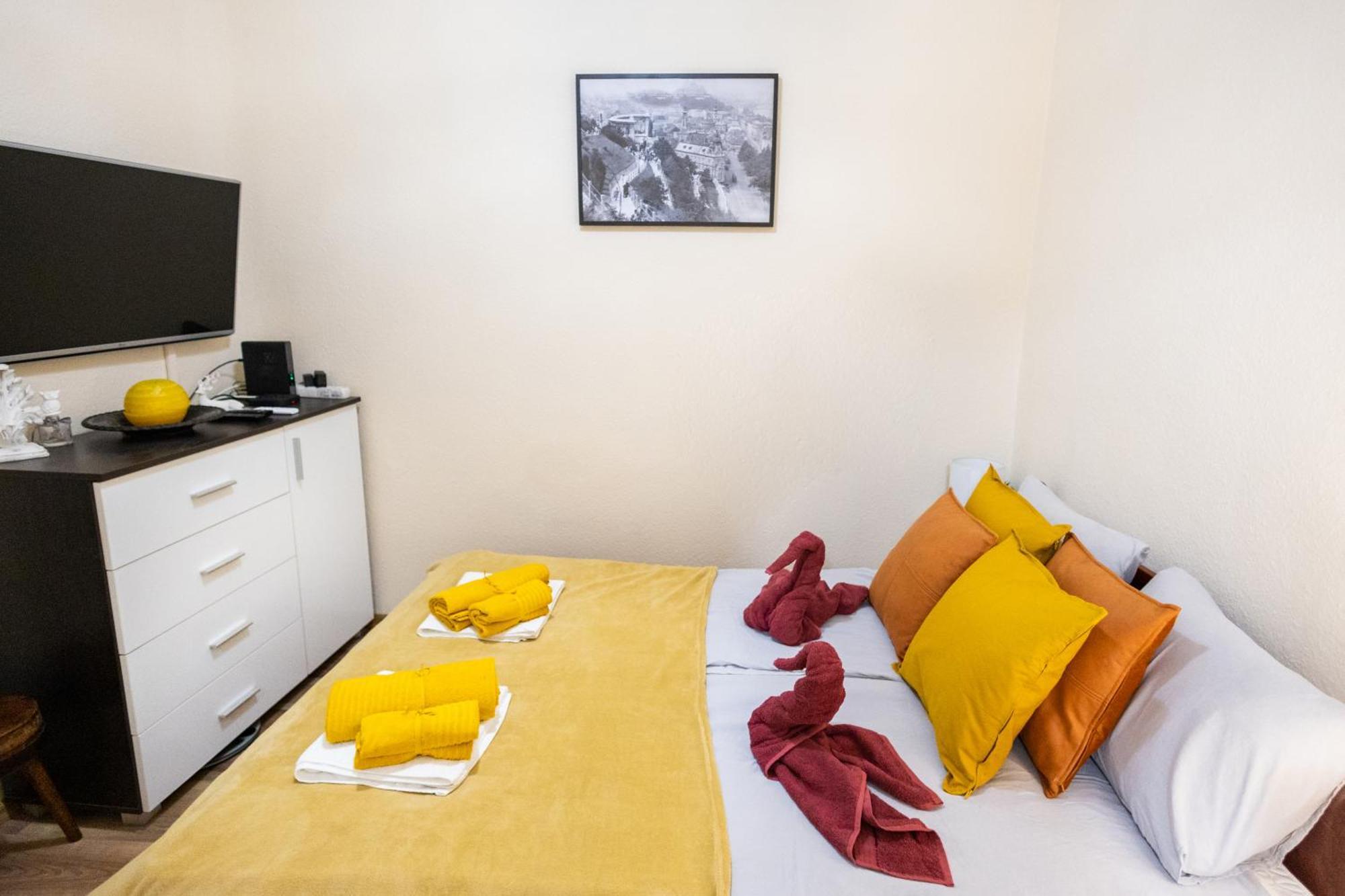 Sunhill Apartment Next To The Buda Castle Budapest Exteriör bild